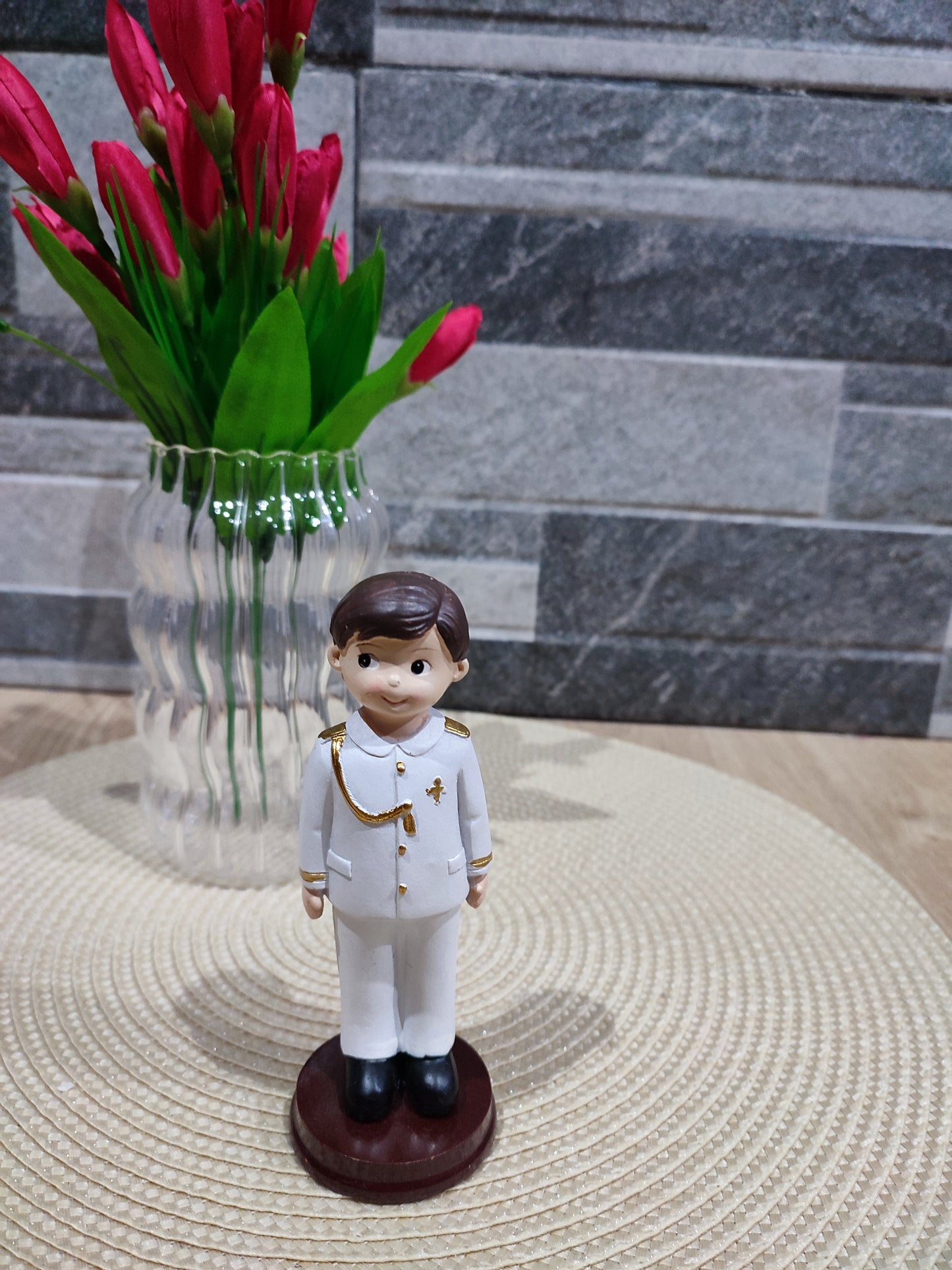 Figura pastel comunión niño
