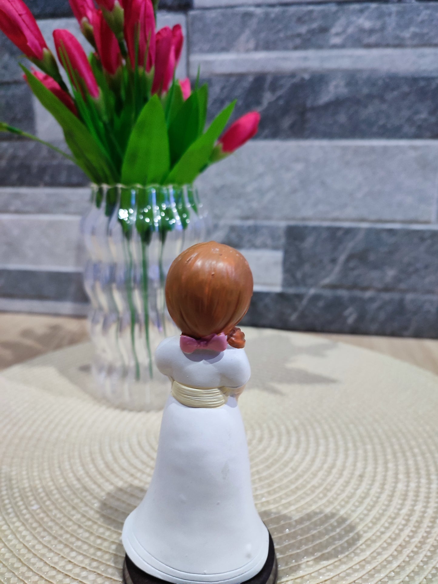 Figura comunión niña ramo