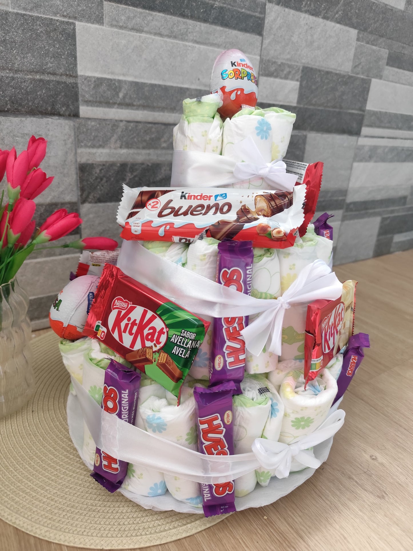 Tarta de pañales y chuches