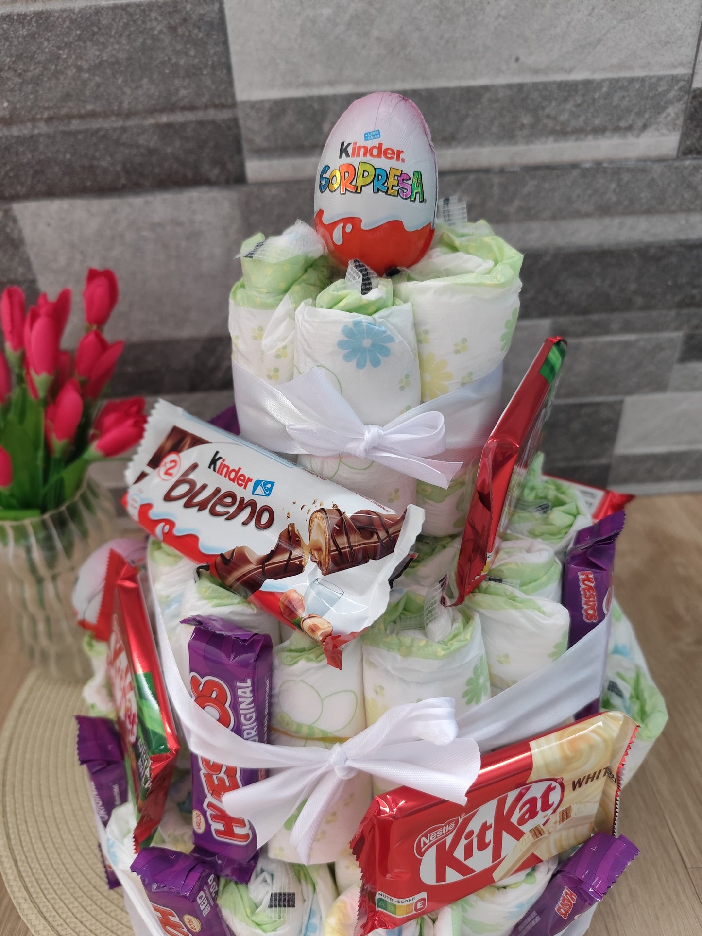Tarta de pañales y chuches