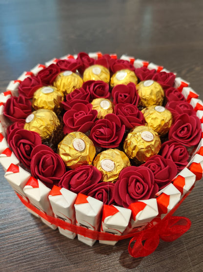 Tarta Ferrero Rocher y rosas