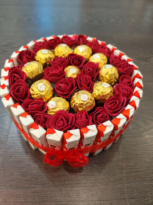 Tarta Ferrero Rocher y rosas